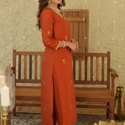 Anni Designer Women Ethnic Motifs Embroidered Regular Thread Work Kurta with Trousers image 5