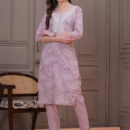 HIGHLIGHT FASHION EXPORT Paisley Printed Pure Cotton Kurta With Trousers & Dupatta image 3