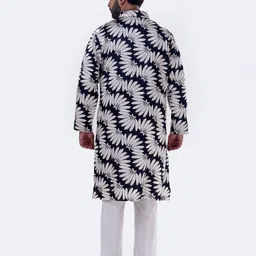 Anouk Abstract Printed Mandarin Collar Flared Sleeves Thread Work Straight Kurta image 4