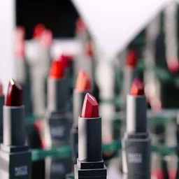 ALIX AVIEN PARIS Matte Bullet Lipstick-4ml- 423 Wine Red image 3