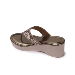 DIVASTRI Wedge Sandals image 4