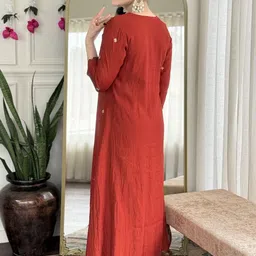 GoSriKi Floral Embroidered V-Neck Thread Work Straight Kurta With Trousers & Dupatta image 4