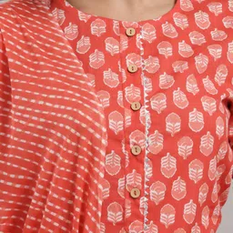 divastri Women Pure Cotton Kurta Pant Dupatta Set image 5