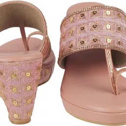 metro Women Wedges Sandal image 3