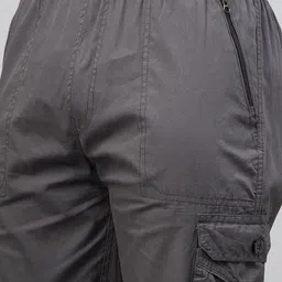 STUDIO NEXX Men Loose Fit Mid-Rise Cargo Shorts image 5