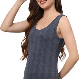 RV FASHION Women Top Thermal-picture-13