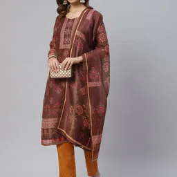 RAJGRANTH Women Brown Floral Printed Sequinned Chanderi Silk Kurta with Trousers & With Dupatta image 5