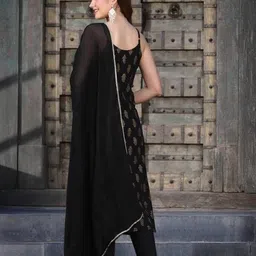 bellnow Floral Print Kurta, Trouser/Pant & Dupatta Set image 2