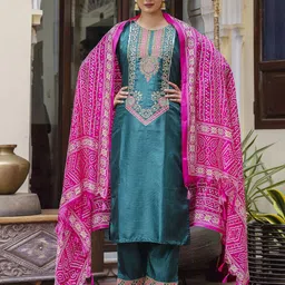 vredevogel Women Cotton Silk Kurta Pant Dupatta Set image 2