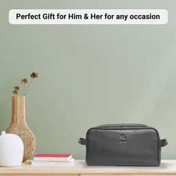 Kara Men Black Travel Leather Toiletry Kit image 2