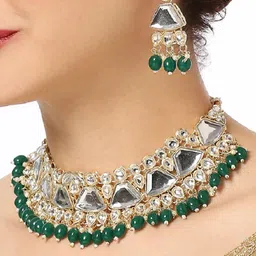 OOMPH Gold-Plated Kundan-Studded & Beaded Jewellery Set-picture-15