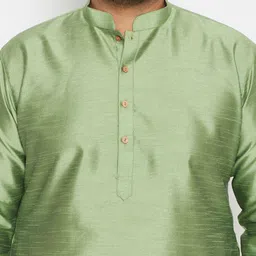 VASTRAMAY Men Green Floral Kurta with Churidar image 4