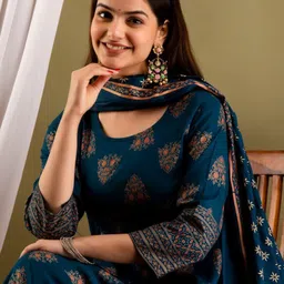 Glorious Ethnic Motifs Printed Anarkali Kurta image 2