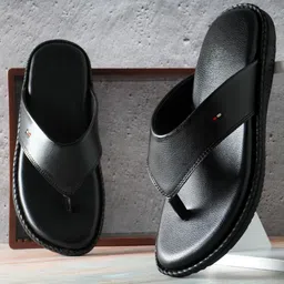 banyy Men Flip Flops image 1