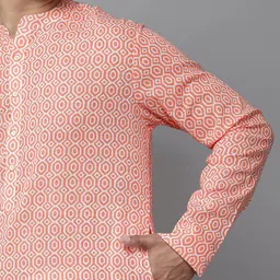 See Designs Men Peach-Coloured & Wwhite Printed Pure Cotton Kurta with Pyjamas image 2