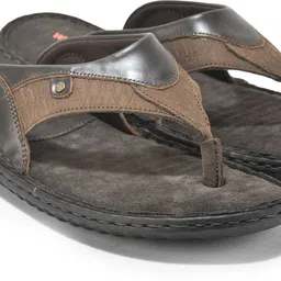 woodland Men Slippers image 2