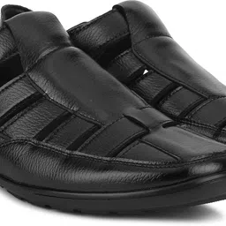 bata Men REMO-GRASS-AW16 M1 Clogs Sandal image 2