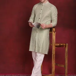 jompers Men Silk Blend Kurta Pyjama Set image 1