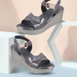 mochi Women Wedges Sandal-picture-36