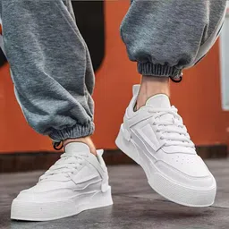 venice white sneakers for men Casuals For Men image 5