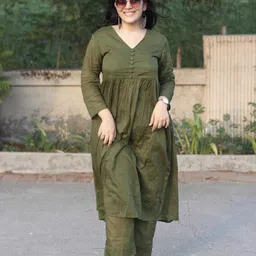 srpnch Women Viscose Rayon Kurti Pant Set image 3