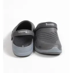 smoothlite Men Clogs Sandal image 3