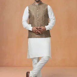 jompers Men Silk Blend Kurta Pyjama Ethnic Jacket Set image 5