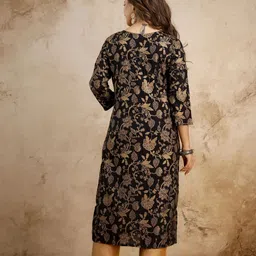 surhi Women Printed Viscose Rayon Straight Kurta image 2