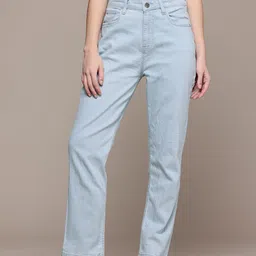 Freehand by The Indian Garage Co Women Straight Fit Mid-Rise Light Fade Stretchable Jeans-picture-23