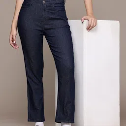 Freehand by The Indian Garage Co Women Straight Fit Mid-Rise Light Fade Stretchable Jeans-picture-24
