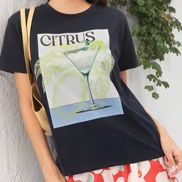 DressBerry Urban Basics Printed Relaxed Fit T-shirt image 1