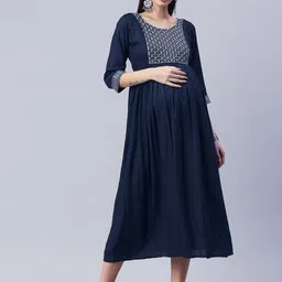 Swishchick Maternity Embroidered Patch Dress-picture-33