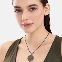 DressBerry Set of 2 Circular Pendants with Chains image 5