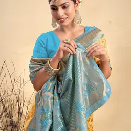 KALINI Woven Design Zari Silk Blend Paithani Saree-picture-30