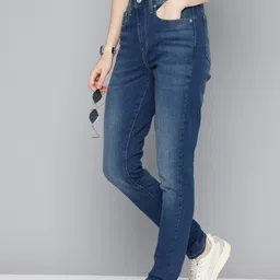Levis Women 721 Skinny Fit High-Rise Light Fade Stretchable Jeans-image-5