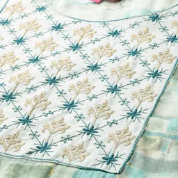 Varanga Embroidered Thread Work Kurta with Trousers & With Dupatta image 2