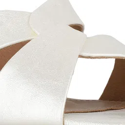 Inc 5 Women Solid Synthetic Block Heel Sandals image 4