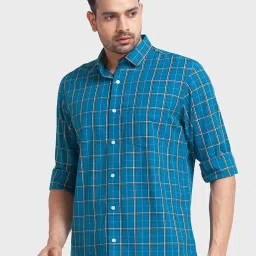 ColorPlus Blue Tailored Fit Checks Shirt image 3