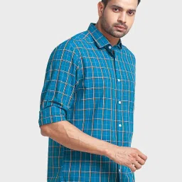 ColorPlus Blue Tailored Fit Checks Shirt image 4