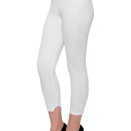 Dyca Off White Thermal Capris image 3