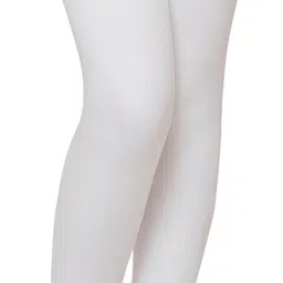 Dyca Off White Thermal Capris image 5