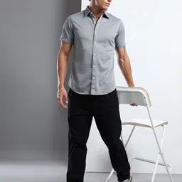 THE BEETEL HOUSE Textured Spread Collar Polycotton Regular Fit Casual Shirt image 2