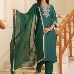 HouseOfCommon Women Ethnic Motifs Embroidered Regular Sequinned Kurta with Trousers & With Dupatta-image-47