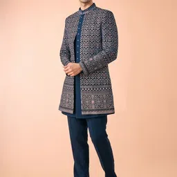 Manyavar Men Embroidered Mandarin Collar Sherwani image 4
