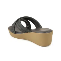 Luxyfeel Wedge Sandals image 2