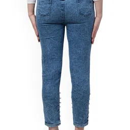 Ira Collections Women Comfort Mid-Rise Light Fade Stretchable Tapered Fit Jeans image 4