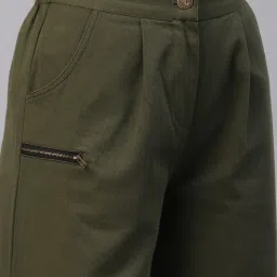 NEUDIS Green Regular Fit Pleated Trousers image 5