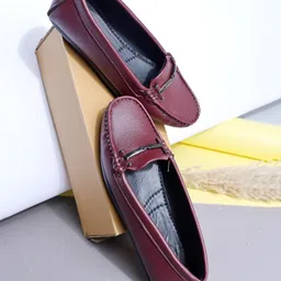 Shoetopia Metal Applique Detailed Loafers - Cherry-picture-38