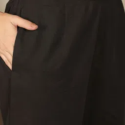 Taavi Women Ethnic Motifs Printed Cotton Straight Kurta with Trousers & Dupatta image 3