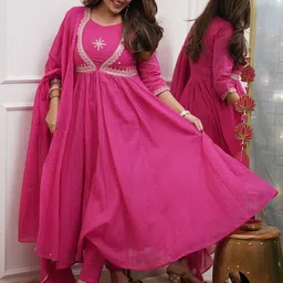 SWEETPEL Women Embroidered Sequinned Kurta & Trouser With Dupatta image 2